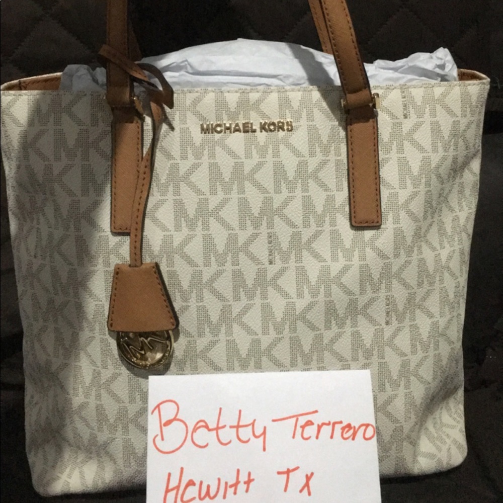 NWT MK shoulder bag